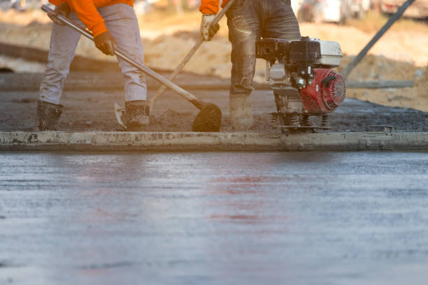 Best Concrete Driveway Installation  in Paisley, FL